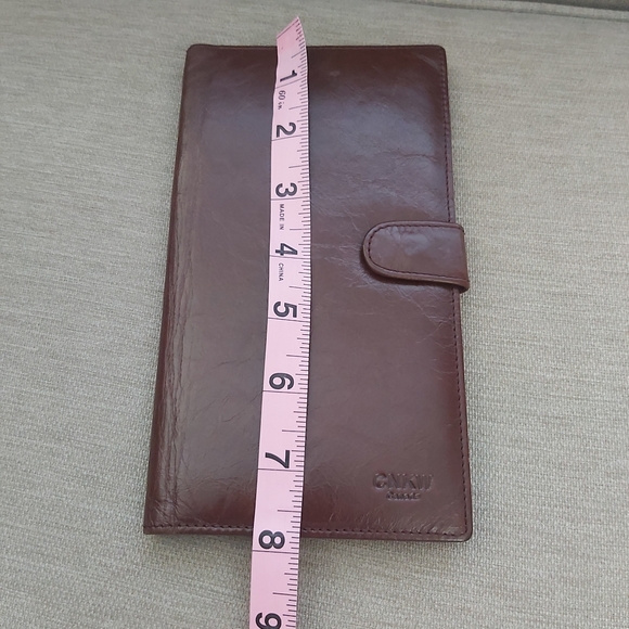 CNKW Canada brown leather bifold cards wallet - Picture 7 of 8